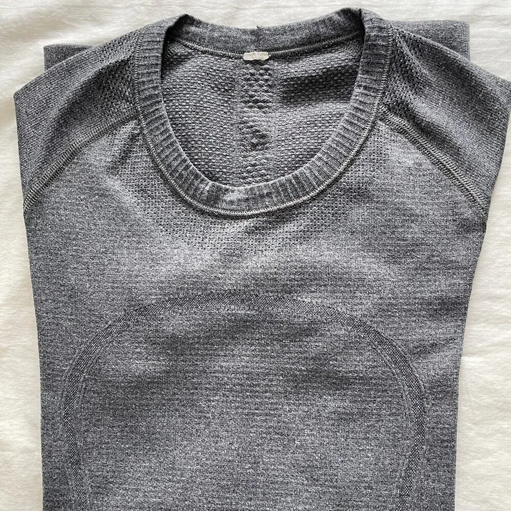 Lululemon Swiftly Tech Long Sleeve Shirt. Size 6 - Picture 5 of 10